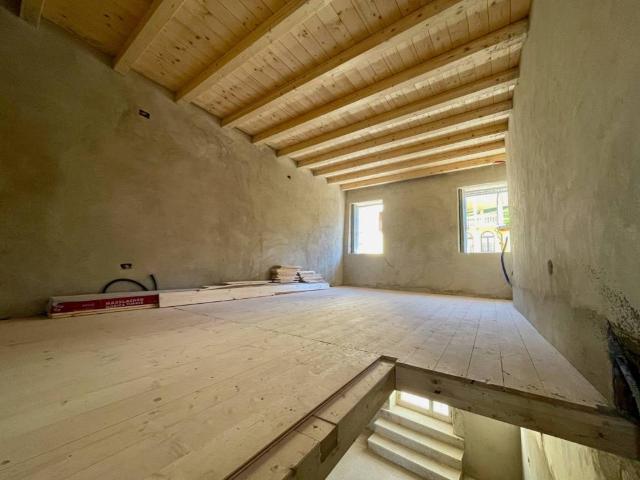 Appartamento in vendita a Montecchio Maggiore, Veneto
