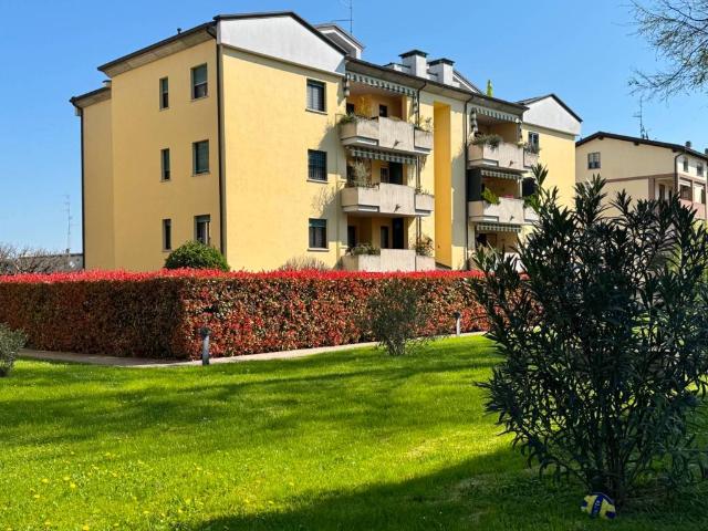 Appartamento in vendita a Montechiarugolo, Reggio Emilia