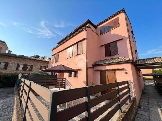 Appartamento in vendita a Montechiarugolo, Reggio Emilia