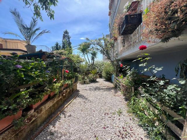 Appartamento in vendita a Montecorvino Pugliano, Campania