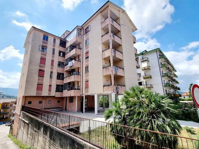 Appartamento in vendita a Montefalcione, Campania
