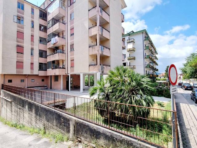 Appartamento in vendita a Montefalcione, Campania