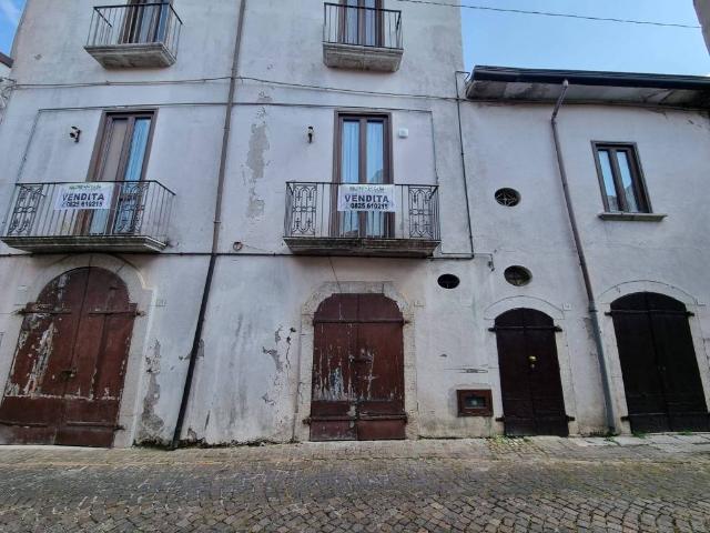 Appartamento in vendita a Montefalcione, Campania
