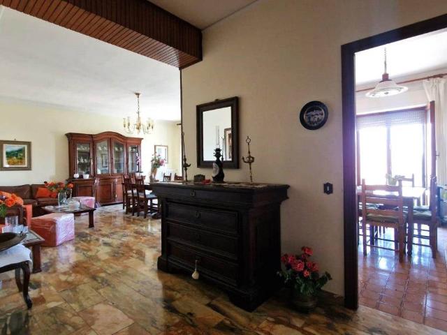 Appartamento in vendita a Montefiascone, Lazio