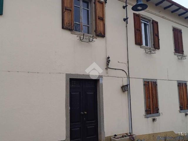 Appartamento in vendita a Unione dei comuni del Distretto Ceramico, Montefiorino