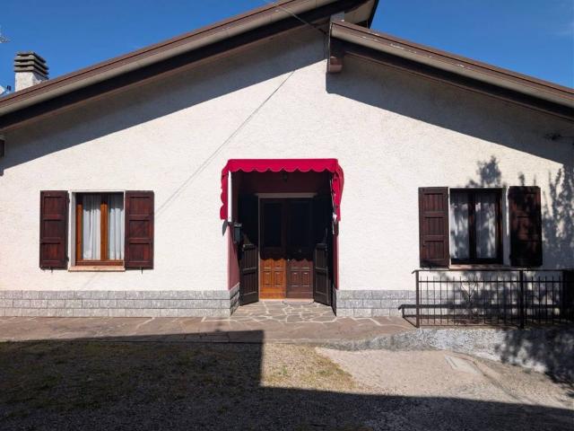 Appartamento in vendita a Unione dei comuni del Distretto Ceramico, Montefiorino