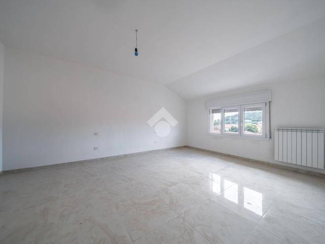 Appartamento in vendita a Monteforte D'alpone, Veneto