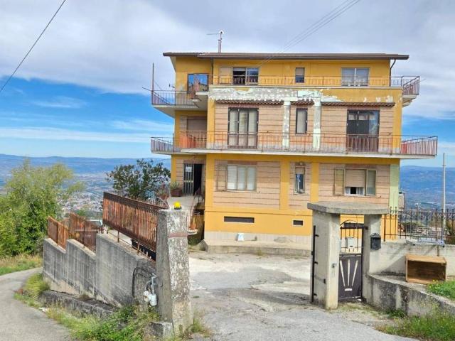 Appartamento in vendita a Montefusco, Campania