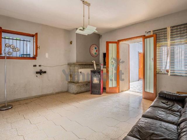 Appartamento in vendita a Bosco Valtravaglia, Montegrino Valtravaglia