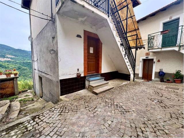 Appartamento in vendita a Montegrosso Pian Latte, Liguria