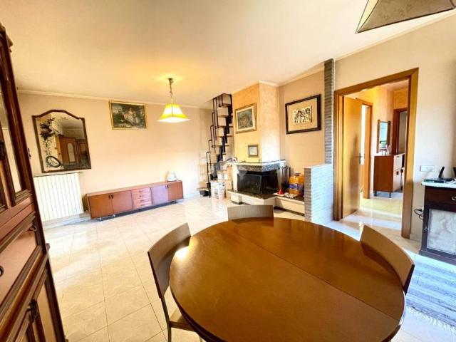 Appartamento in vendita a Osteria Nuova, Marche