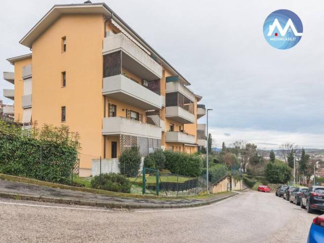 Appartamento in vendita a Castello, Marche
