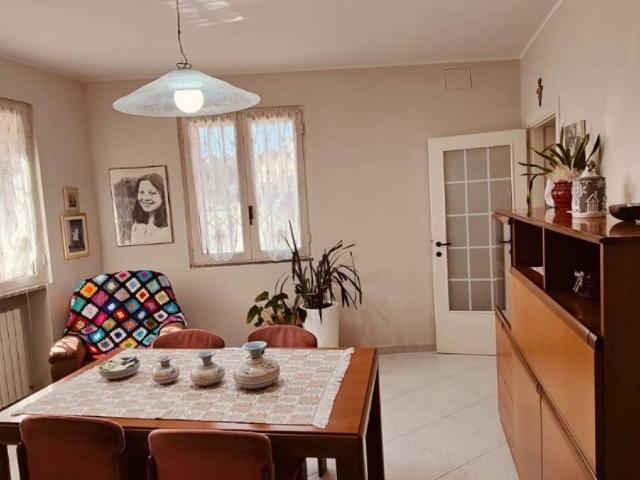 Appartamento in vendita a Castello, Marche