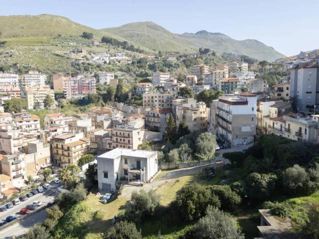 Appartamento in vendita a Montelepre, Sicilia