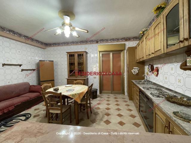 Appartamento in vendita a Montelepre, Sicilia