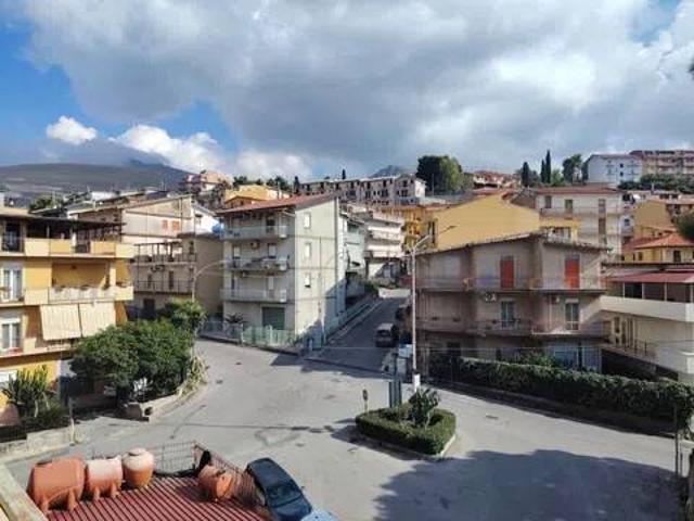 Appartamento in vendita a Montelepre, Sicilia