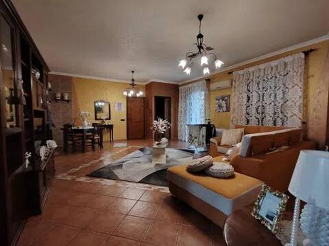 Appartamento in vendita a Montelepre, Sicilia