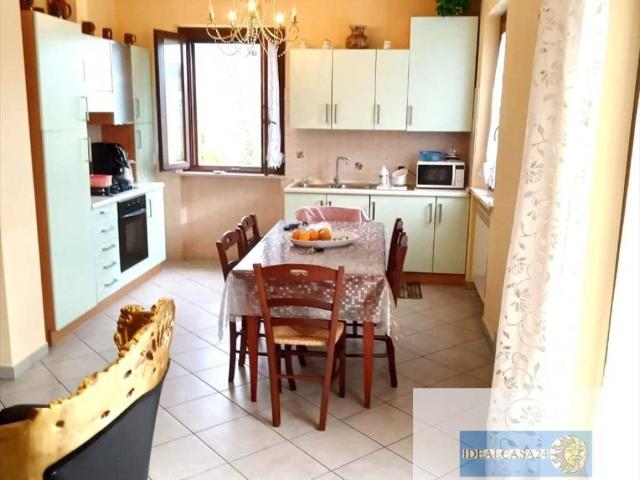 Appartamento in vendita a Marche, Macerata