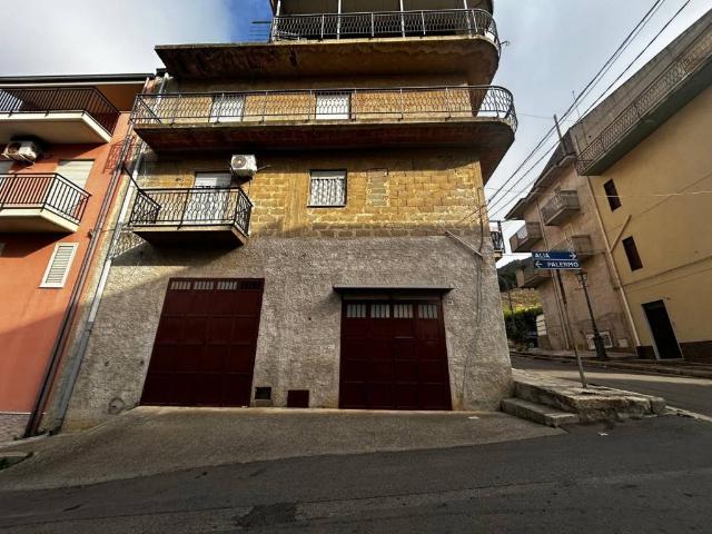 Appartamento in vendita a Montemaggiore Belsito, Palermo