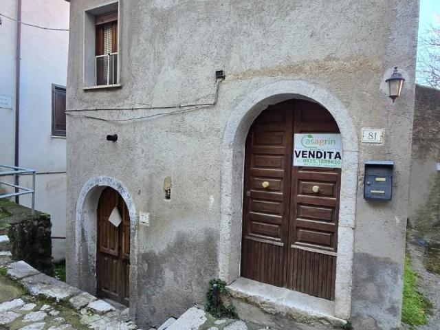 Appartamento in vendita a Montemarano, Campania
