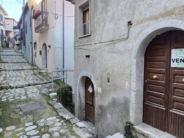 Appartamento in vendita a Montemarano, Campania