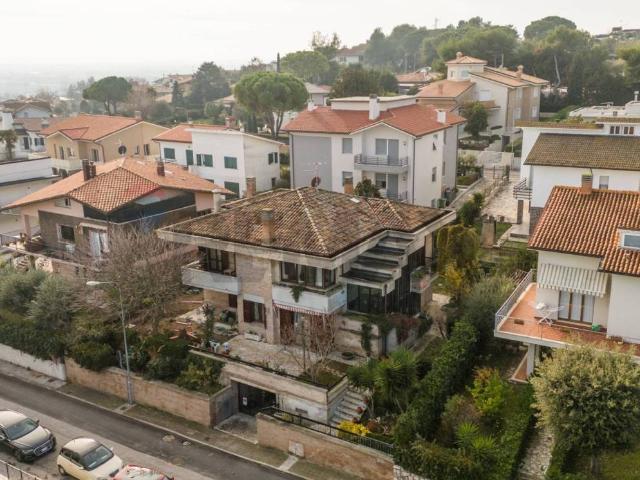 Appartamento in vendita a Marche, Ancona