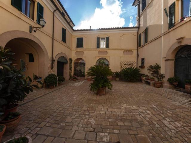 Appartamento in vendita a Marche, Ancona