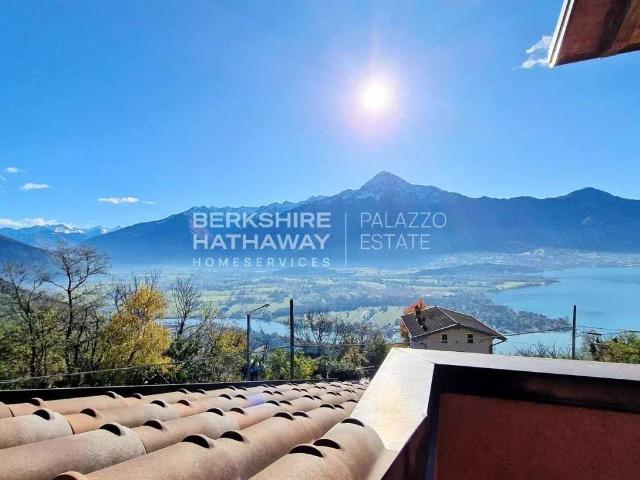 Appartamento in vendita a Montemezzo, Lombardia