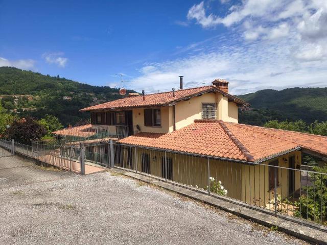 Appartamento in vendita a Montemignaio, Toscana