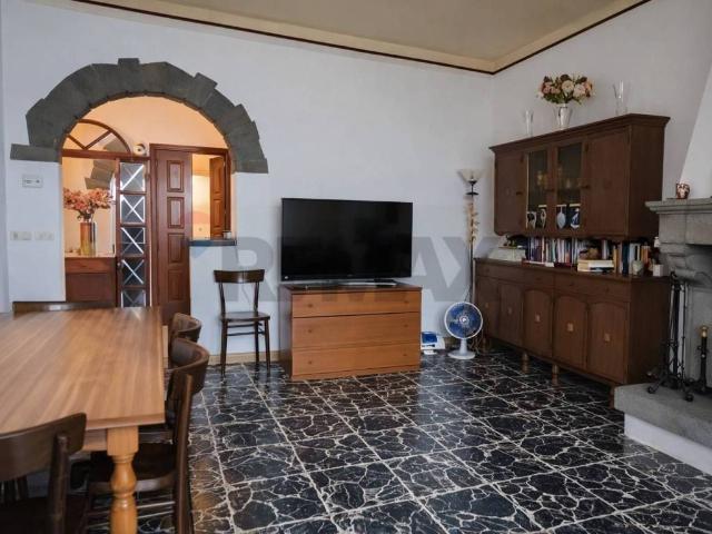 Appartamento in vendita a Montemignaio, Toscana