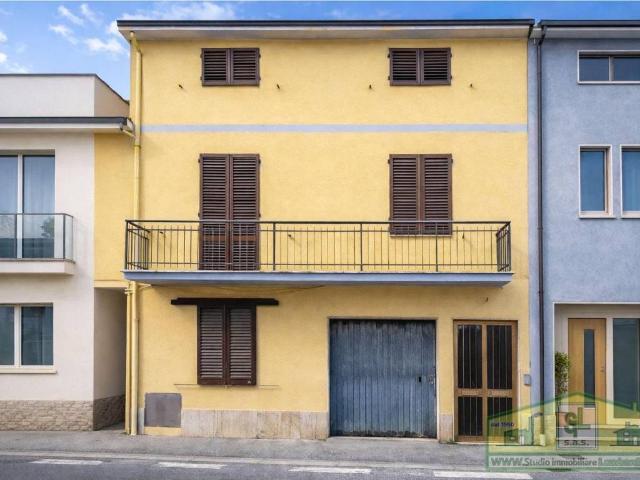 Appartamento in vendita a Montemurlo, Toscana