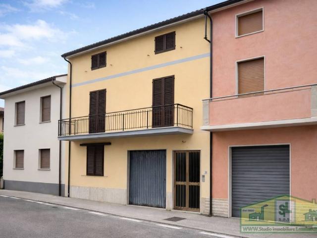 Appartamento in vendita a Montemurlo, Toscana