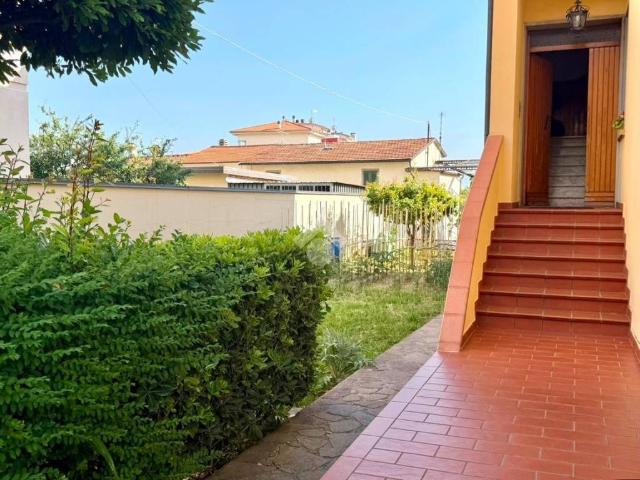 Appartamento in vendita a Montemurlo, Toscana