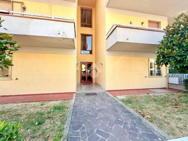 Appartamento in vendita a Montemurlo, Toscana