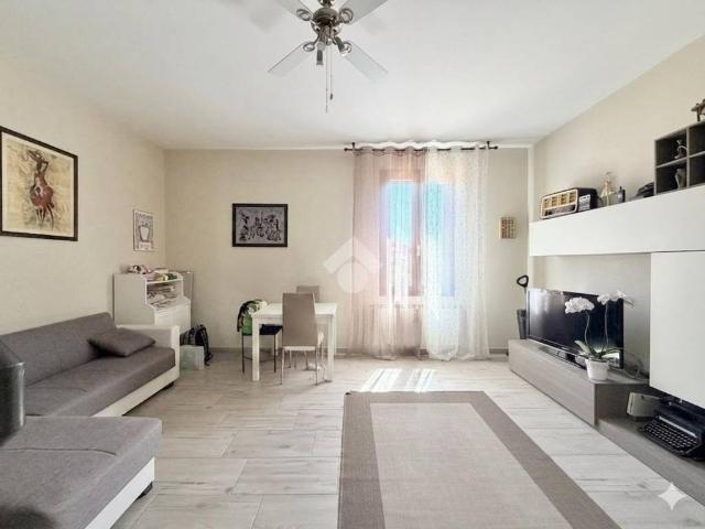 Appartamento in vendita a Montemurlo, Toscana
