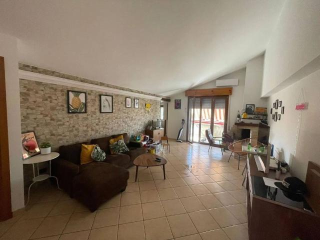 Appartamento in vendita a Montenero di Bisaccia, Molise