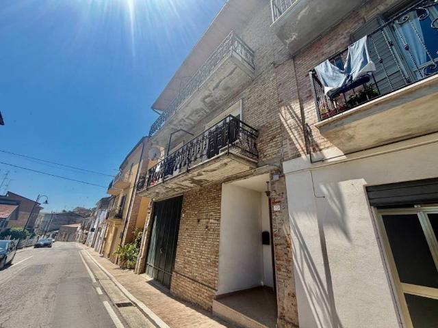 Appartamento in vendita a Monteodorisio, Chieti