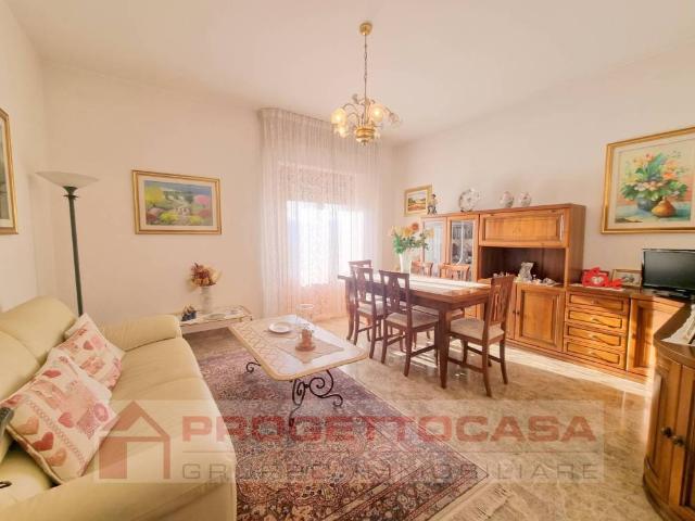 Appartamento in vendita a Sant'Anna, Marche