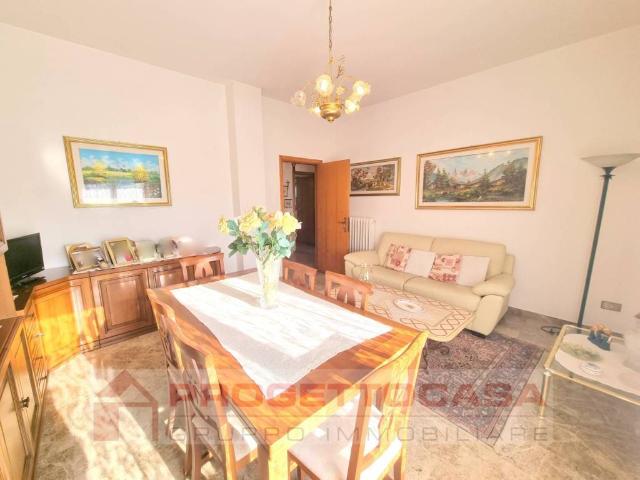 Appartamento in vendita a Sant'Anna, Marche