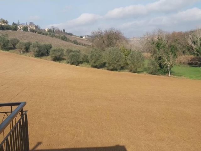 Appartamento in vendita a Sant'Anna, Marche