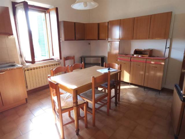 Appartamento in vendita a Acquaviva, Abbadia Di Montepulciano