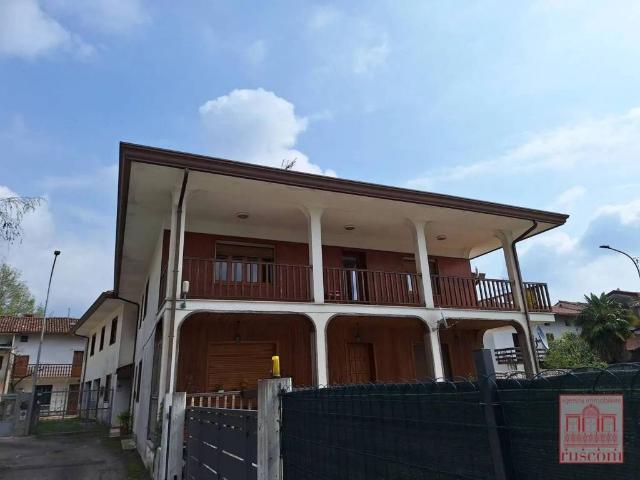 Appartamento in vendita a Montereale Valcellina, Friuli-Venezia Giulia