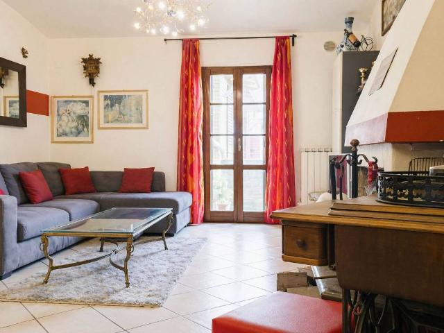 Appartamento in vendita a Ponte a Tressa, Monteroni D'arbia