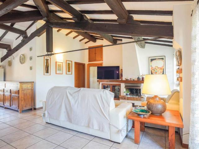 Appartamento in vendita a Monteroni D'arbia, Toscana