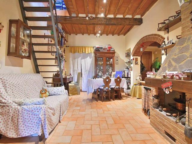 Appartamento in vendita a Monteroni D'arbia, Toscana