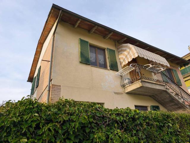 Appartamento in vendita a Monteroni d'Arbia, Siena