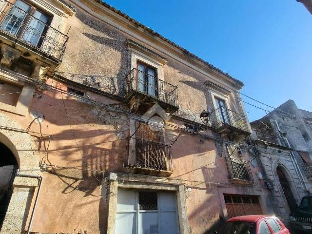 Villa Indipendente in vendita a Monterosso Almo, Sicilia