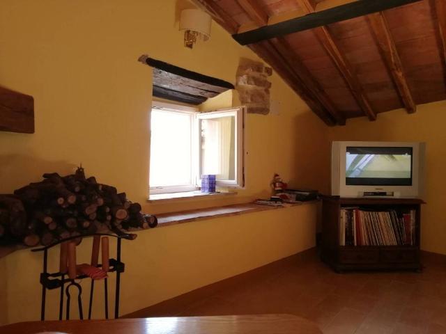 Appartamento in vendita a Monterotondo Marittimo, Toscana