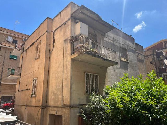Appartamento in vendita a Roma Capitale, Lazio