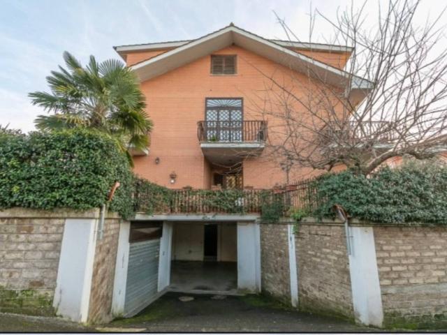 Appartamento in vendita a Roma Capitale, Lazio